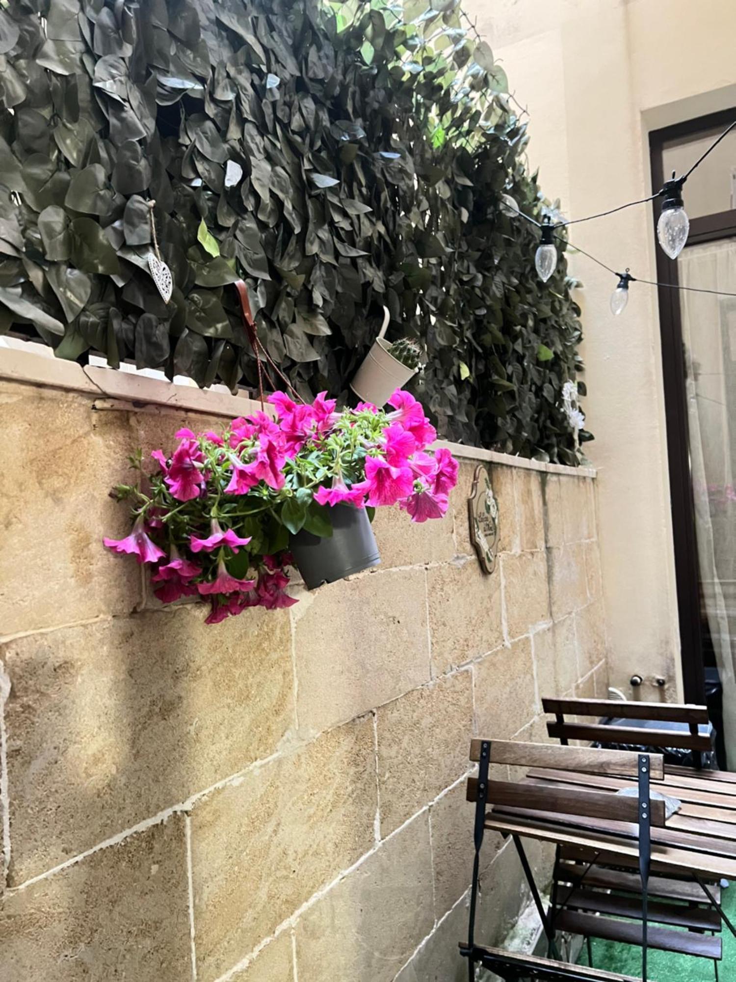 Apartamento La Casa Di Nina Bríndisi Exterior foto