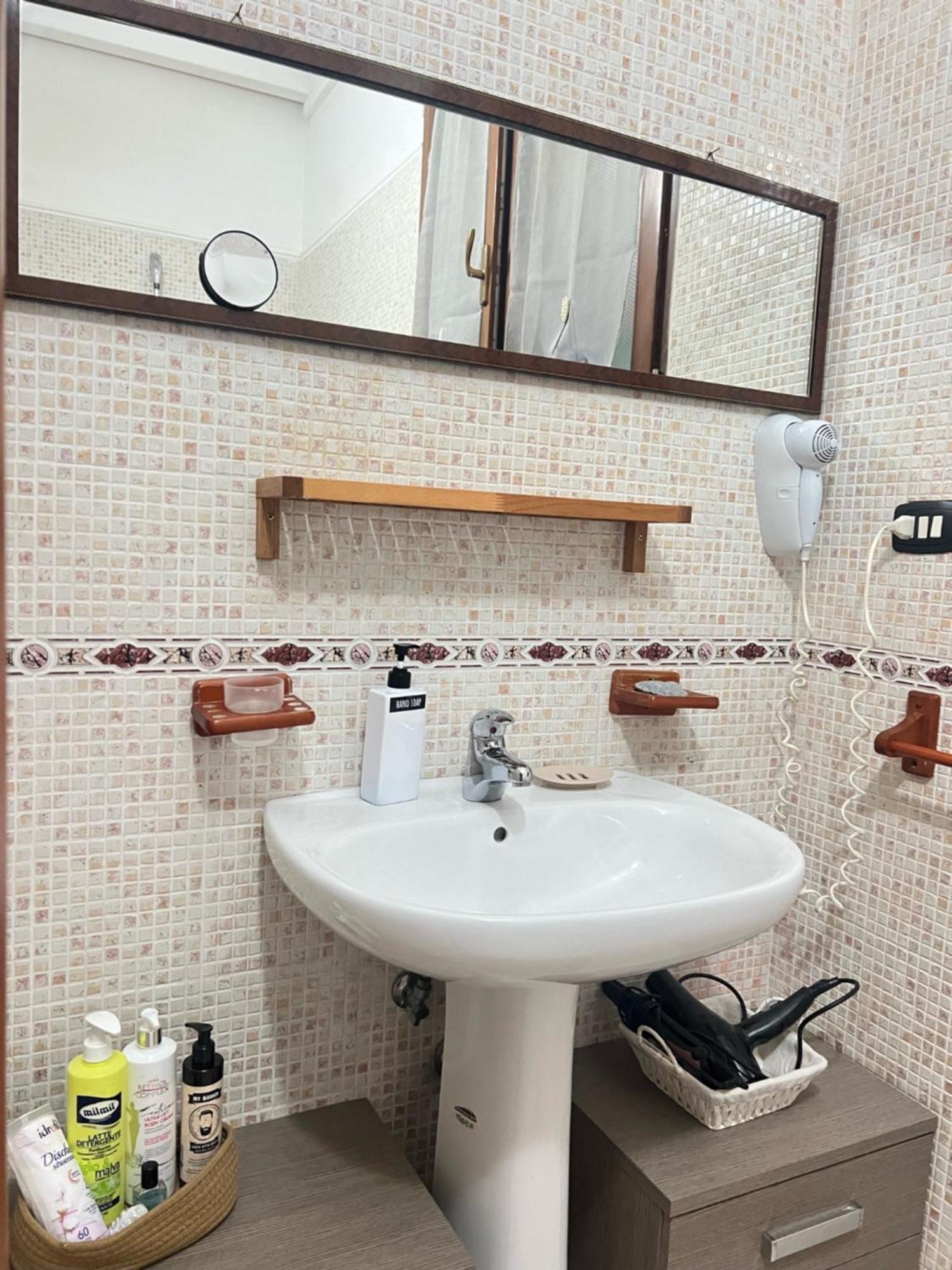 Apartamento La Casa Di Nina Bríndisi Exterior foto