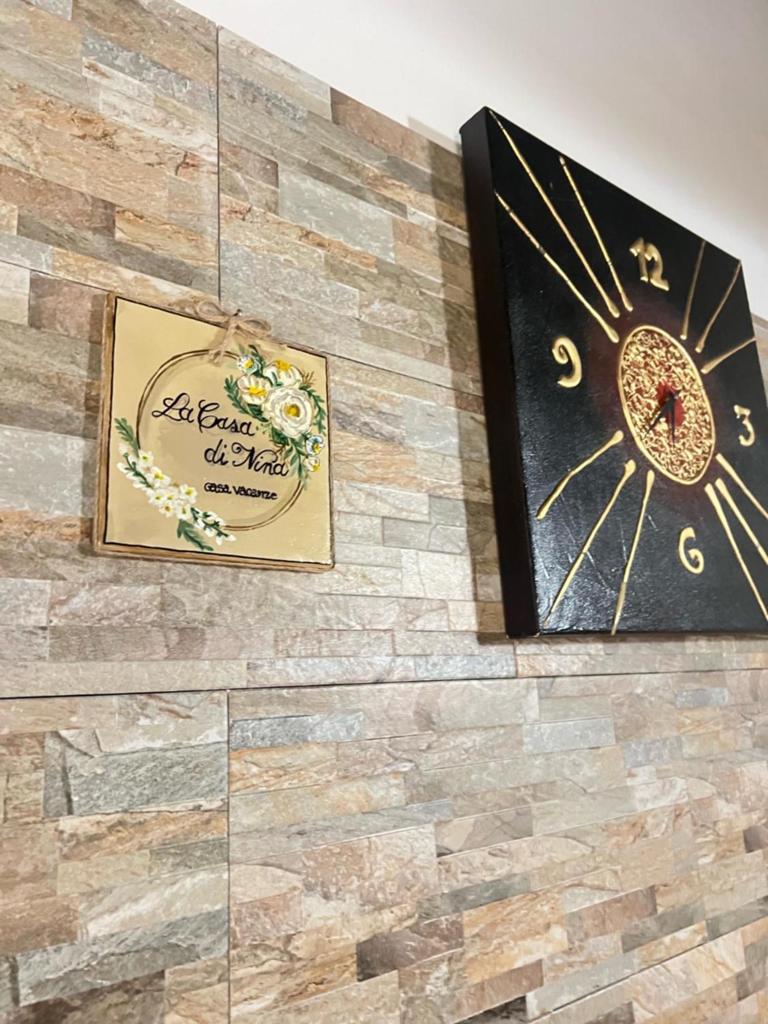 Apartamento La Casa Di Nina Bríndisi Exterior foto